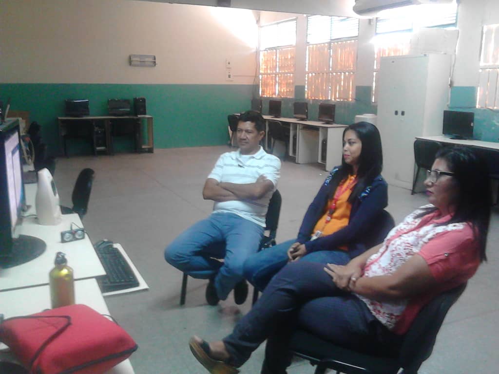 Cbit_Fragachan's tweet photo. CBIT Fragachan - Anaco presente en Vídeo Conferencia con la Presidenta de Fundabit @Fundabit @SalaAnzoategui @vane_prieto @fbitanzoategui https://t.co/Q4b8d6loGh
