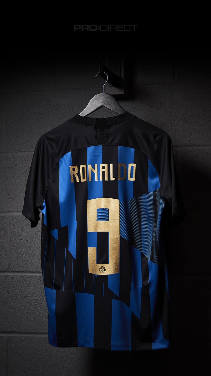 ProD_Plus's tweet image. WALLPAPER: 20 years of Inter x Nike. Only one R9.

🔵⚫️