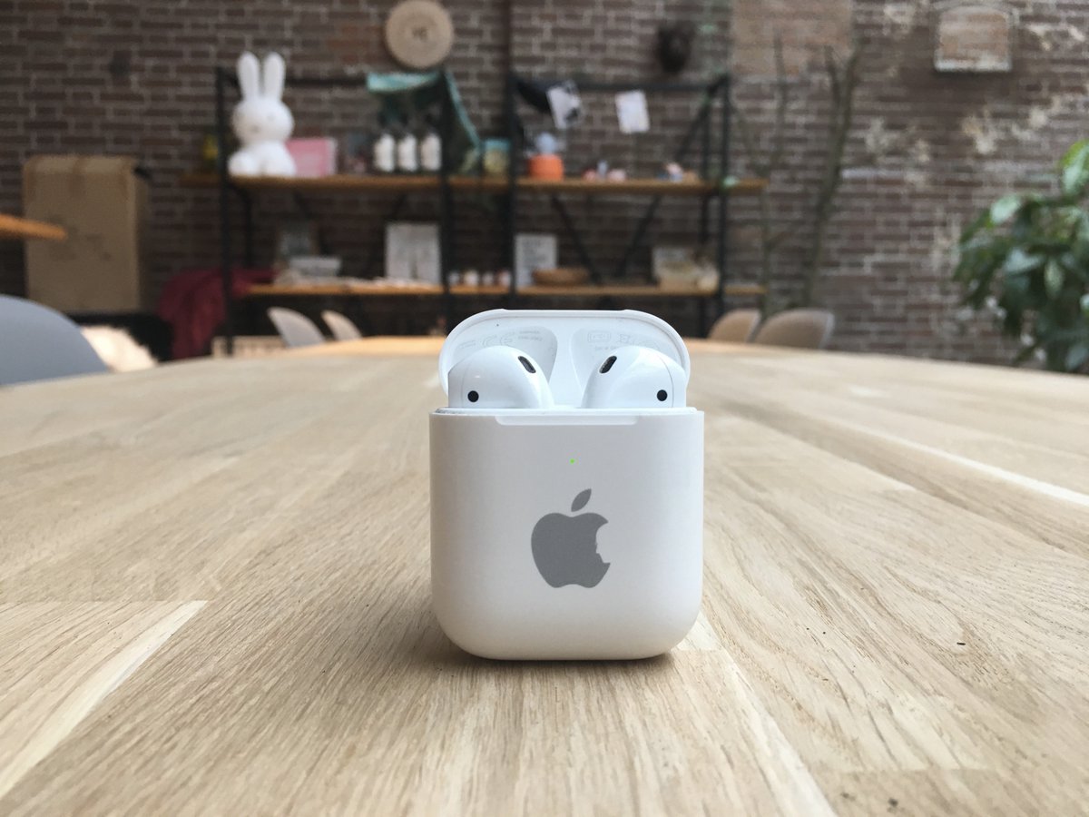 Considering to order the new #Airpods2/#AirPods and don't want to use text only? Let us engrave it with something more personal! #apple #custom #Engraving #Amsterdam #uncoverlab