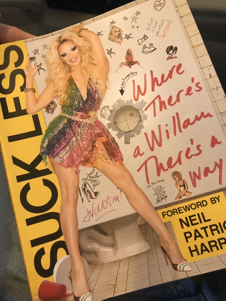 Andrew131092's tweet photo. How to suck less after work? #bookworm #dragqueen #rolemodel #muze @willam https://t.co/qQHpFxDLVb