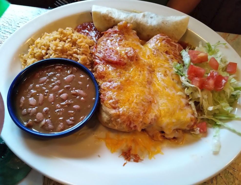 ElPasoCafe's tweet photo. I'll take a bite of that-- cheese and thank you!
.
.
.
#ElPasoCafe #Arlington #VAeats #TexMex #ArlingtonVA #MexicanFood #ArlingtonEats https://t.co/PRLZhSSlSr