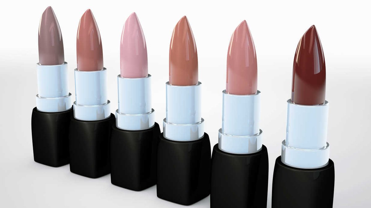 y_crem's tweet photo. PRODUCT LAUNCH📣
We are launching our highly requested lip products.
includes lip gloss and matte lipstick 
ps. Sold seperately
Only for £8 #Bargain https://t.co/WEk5EHVw6Y