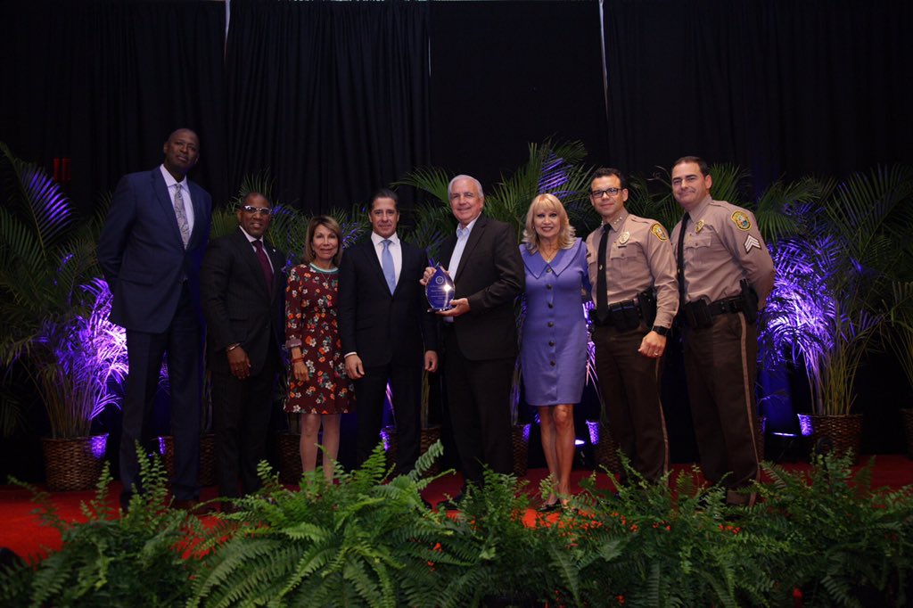 MDCPS's tweet photo. Congratulations to the recipients of the 2019 Superintendent’s Choice Awards - @5000RoleModels, @MiamiDadeCounty, @RoyalCaribbean &amp; @FatherhoodTFSF! These organizations have demonstrated an extraordinary and ongoing commitment to education. #MDCPSpartners @MDCPSCommunity https://t.co/CRbDOKxE2D