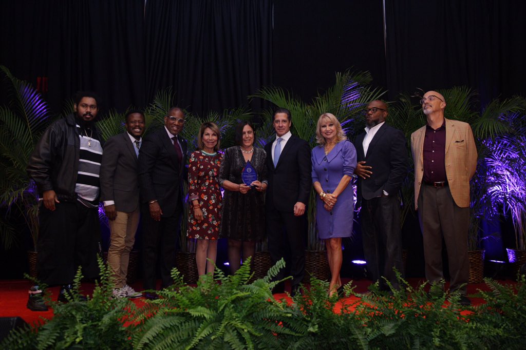 MDCPS's tweet photo. Congratulations to the recipients of the 2019 Superintendent’s Choice Awards - @5000RoleModels, @MiamiDadeCounty, @RoyalCaribbean &amp; @FatherhoodTFSF! These organizations have demonstrated an extraordinary and ongoing commitment to education. #MDCPSpartners @MDCPSCommunity https://t.co/CRbDOKxE2D