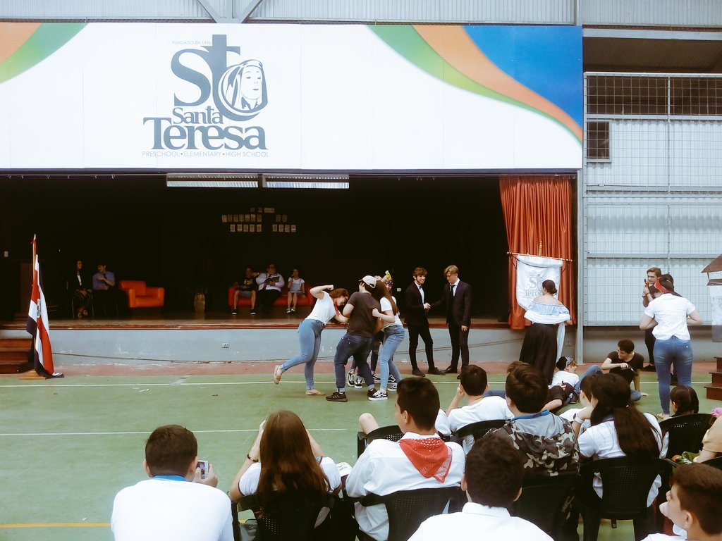 colegiosantate2's tweet photo. Felicitamos a los estudiantes de secundaria por sus actuaciones en Acto Cívico sobre La Batalla de Santa Rosa #estudiantesempoderados https://t.co/s1HOwQY7bY