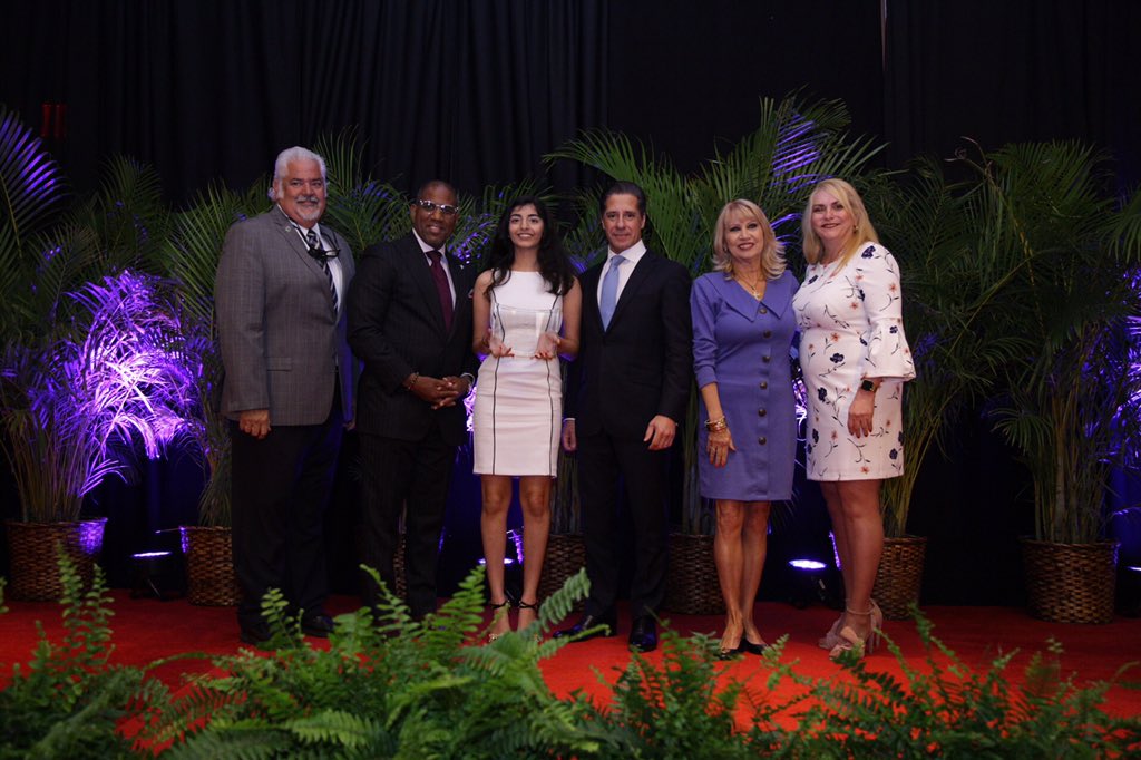 MDCPS's tweet photo. Thank you to our thousands of Dade Partners who provide their talent &amp; resources to our schools by serving as mentors, providing workplace experiences through internships, providing incentives for academic achievement or by sharing their knowledge. Congratulations! #MDCPSpartners https://t.co/8oHNNHr30E
