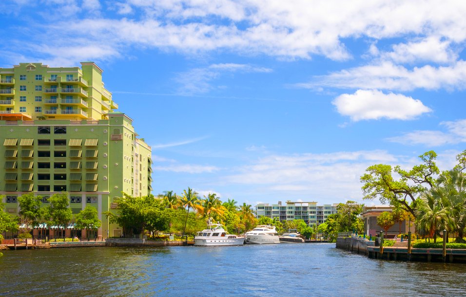 MarinaRiverside's tweet photo. It's always sunny at @mriverside ☀️ 🌊 #riversidehotel #fortlauderdale #hotel #dock #hotels #instalhotels #instahotel #travel #vacation #love #restaurants #lasolas #staywithus #marina #riversidemarina #greatertogether #hellosunny #lovefl https://t.co/ZDRKkaAb8J