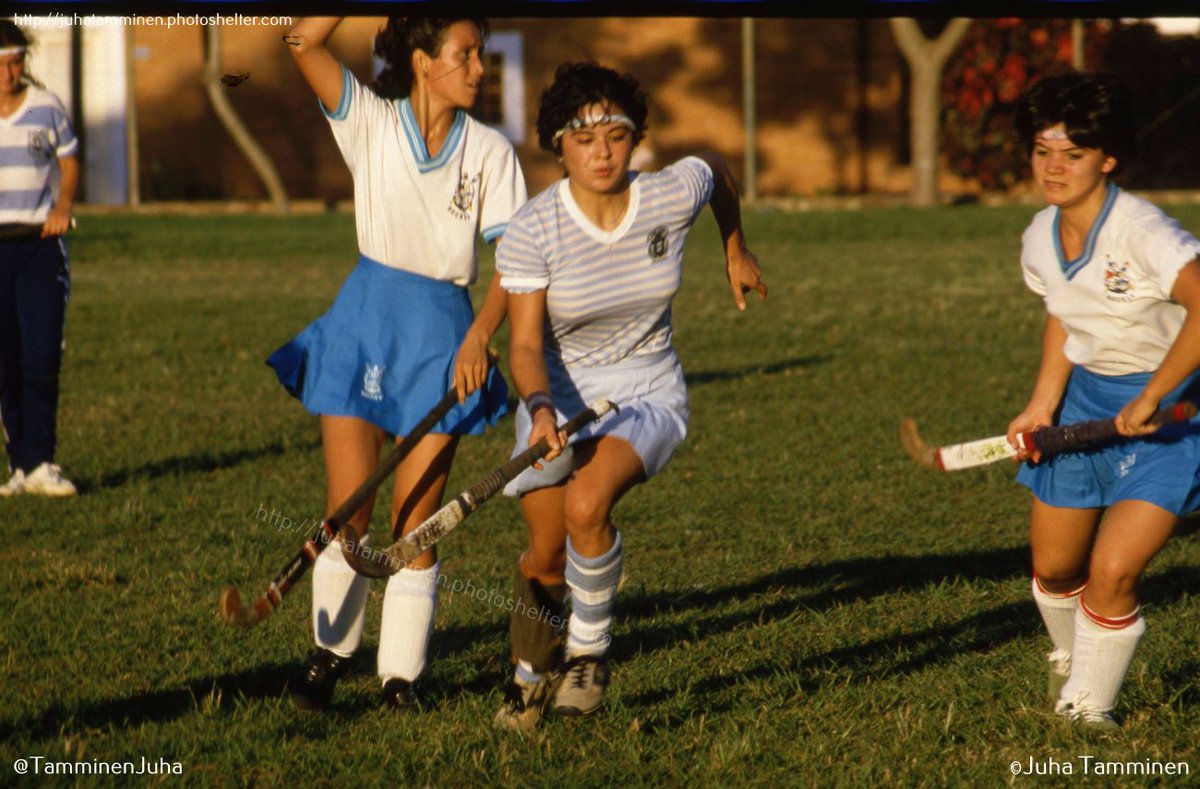 TamminenJuha's tweet photo. La única vez en mi vida que mi vida que tomé fotos de hockey fue en Asunción en mayo de 1984. Nada me recuerdo del partido, ni donde fue, ni como o porque estaba viendo el partido. Pero tengo fotos que nunca nadie vio... #hockey #Asunción #Paraguay https://t.co/EDYh8M0fWX