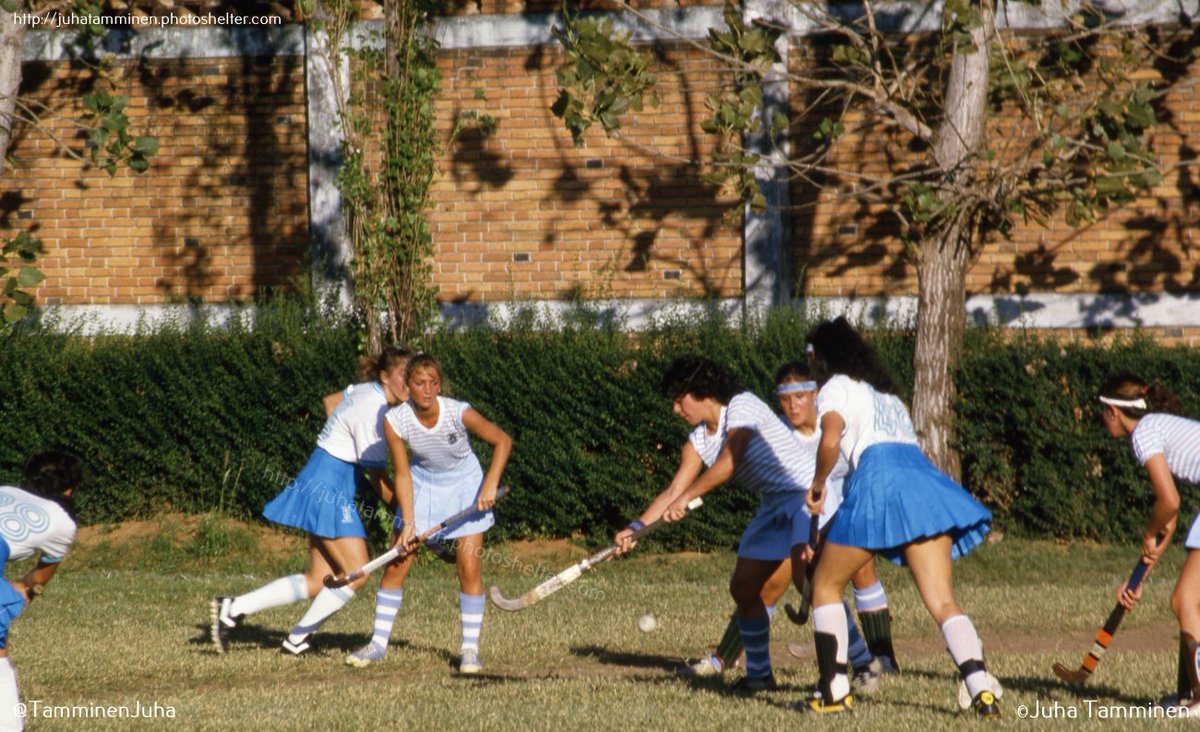 TamminenJuha's tweet photo. La única vez en mi vida que mi vida que tomé fotos de hockey fue en Asunción en mayo de 1984. Nada me recuerdo del partido, ni donde fue, ni como o porque estaba viendo el partido. Pero tengo fotos que nunca nadie vio... #hockey #Asunción #Paraguay https://t.co/EDYh8M0fWX
