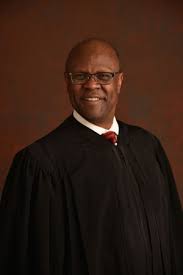 Who's headlining the 2019 #CareerSummit @kcollege? 
   
The Honorable Alexander C. Lipsey ’72, Chief Judge of the Circuit/Probate Court for Kalamazoo County.
   
Students, see schedule & speakers: bit.ly/CareerSummit19, then register on #Handshake. You won’t want to miss this!