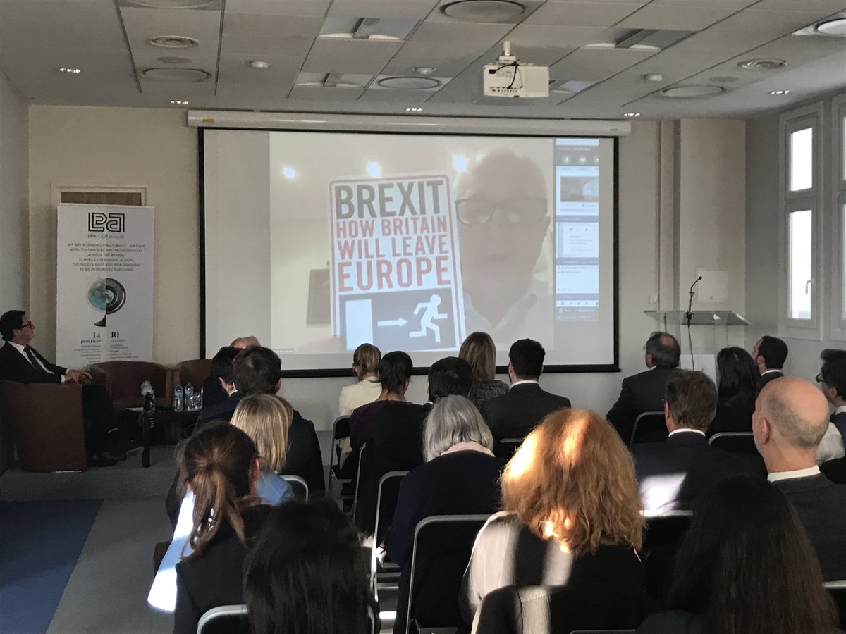Notre invité @DenisMacShane ancien ministre d'Etat chargé de l'Europe au sein du gouvernement de Tony Blair, inventeur même du mot Brexit, présente les scénarios possibles avant le 29 mars #brexit