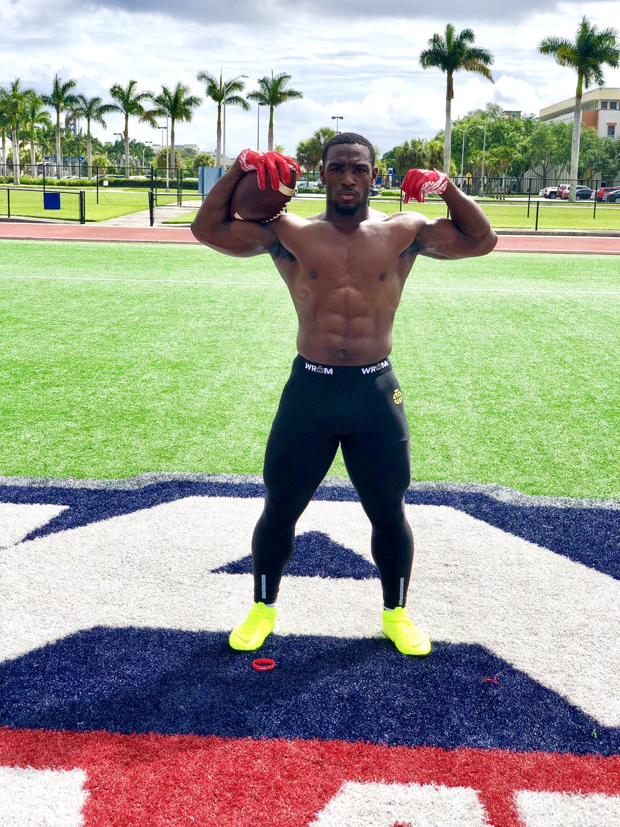 gerald_hearns's tweet photo. WROM: WE RUN ON MOTIVATION
#BrickByBrick #WROM @wrom_ @_ghearnsgear
https://t.co/WxtUcbrYmW https://t.co/C87jdFqEO2
