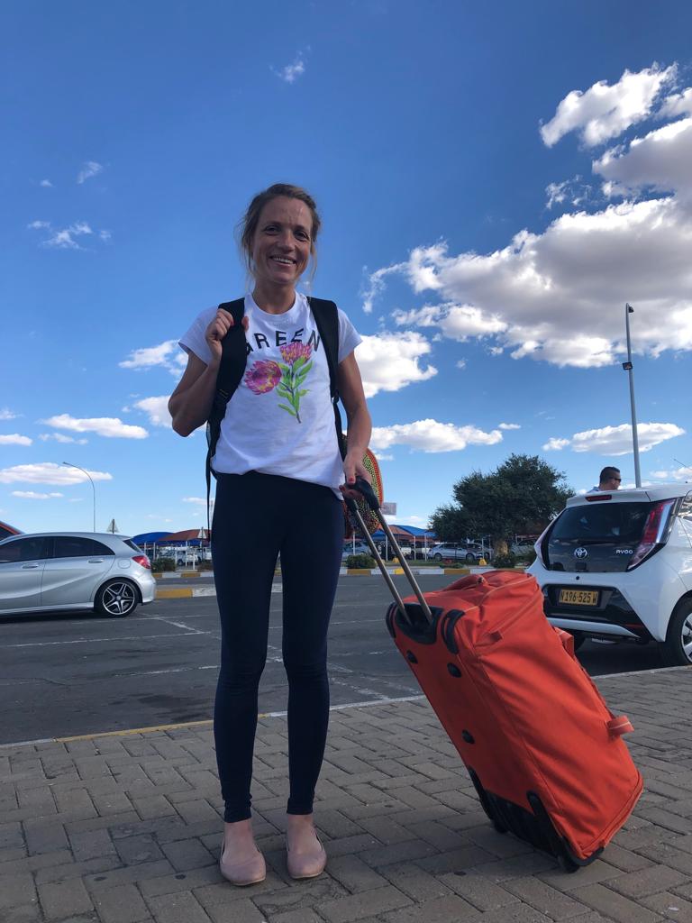 Yeah, I am in Namibia to visit my sister! Bonus that #SanlamCoastalChallenge marathon is on Saturday too! 😁 Thank you #AnnAshworth for visiting me at the airport! Excited to represent <a href="/TeamMassmart/">TeamMassmart</a> in #swakopmunt.