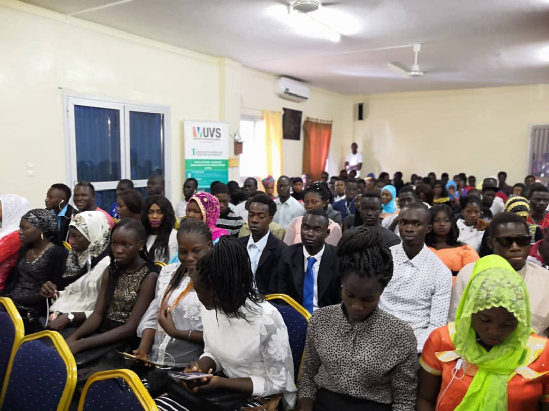 unchk_sn's tweet image. Dans le cadre de la deuxième phase de la tournée nationale du Coordonnateur dans les Espaces numériques ouverts (ENO), le Pr Moussa LÔ a présidé aujourd’hui, jeudi 21 mars 2019, la cérémonie officielle des journées d'intégration de l'ENO de Mbour.

#Kebetu #UVS #Sénégal #ENOMbour