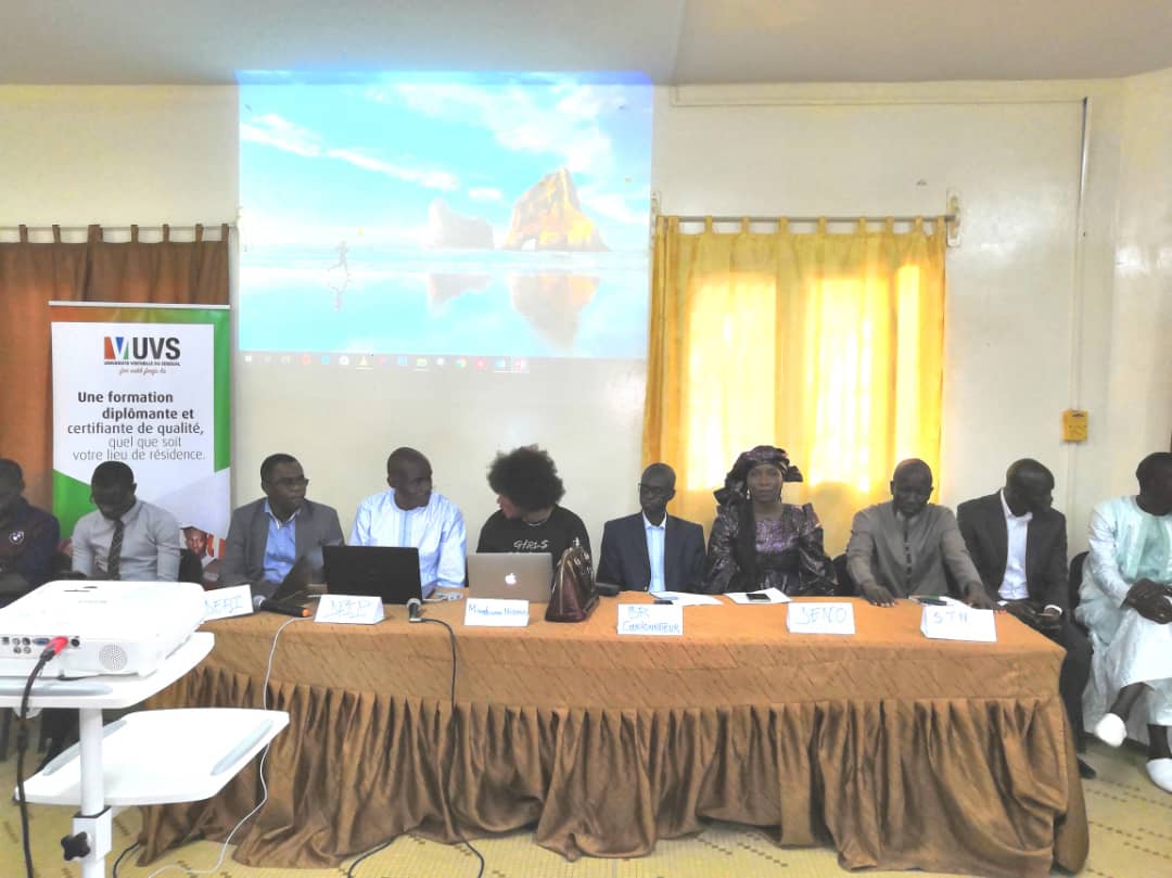 unchk_sn's tweet image. Dans le cadre de la deuxième phase de la tournée nationale du Coordonnateur dans les Espaces numériques ouverts (ENO), le Pr Moussa LÔ a présidé aujourd’hui, jeudi 21 mars 2019, la cérémonie officielle des journées d'intégration de l'ENO de Mbour.

#Kebetu #UVS #Sénégal #ENOMbour