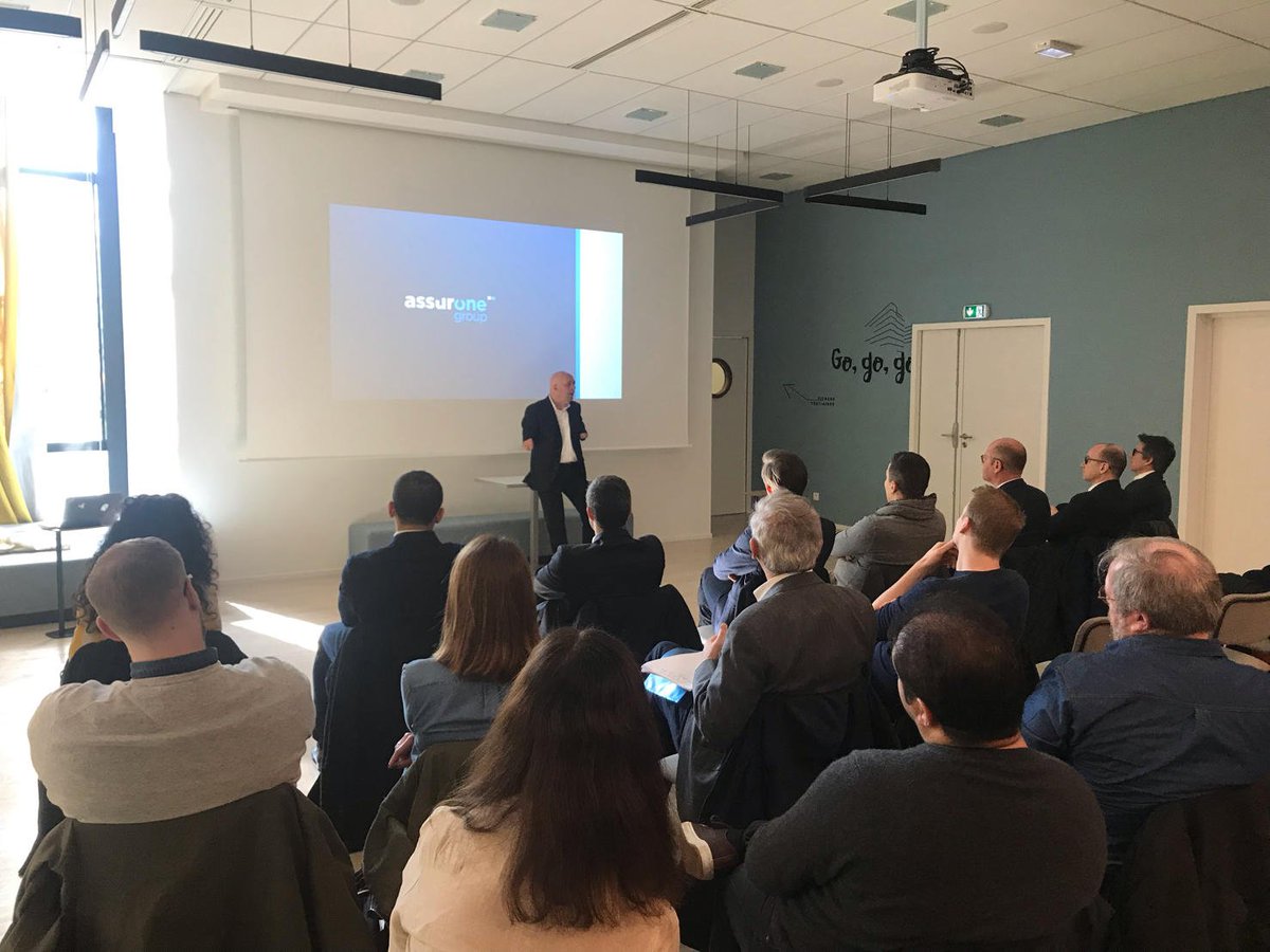 Assurone_Group's tweet photo. Ce matin, les managers de l’entreprise ont eu la chance d’écouter le récit de @PhilippeCROIZON : son histoire, son parcours et l’un des enseignements qui en ressort « rien n’est impossible ». Un discours touchant et drôle pour accompagner la présentation de la #stratégie 2019. https://t.co/uQ6Hxk5cMa