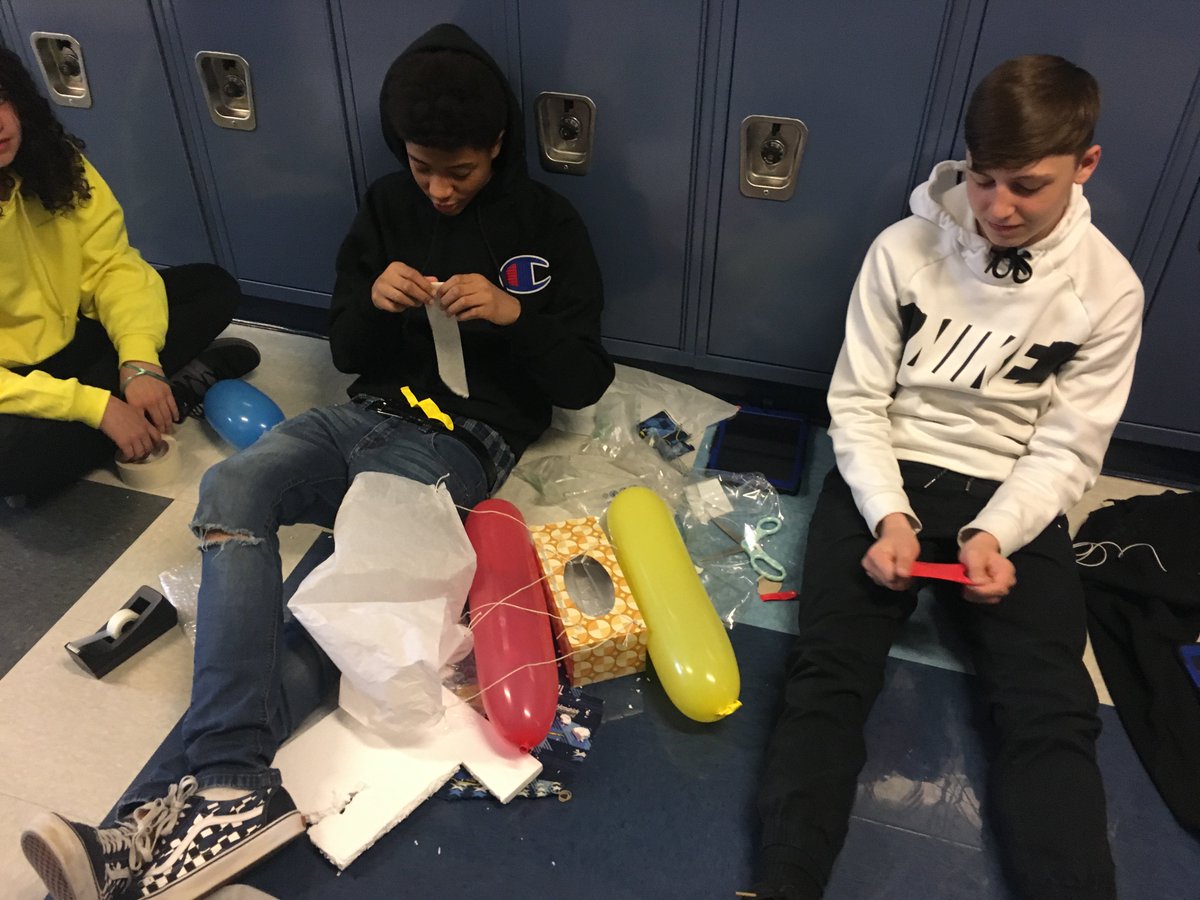 MHarrisEdu's tweet photo. Lots of excitement in @BConrad2017 's class today as students participated in the Egg Drop Challenge!
Spoiler Alert: Some of the eggs did NOT survive!
@GTMSTitans #TakesATitan #IC5Cs https://t.co/3tIX4wtepN