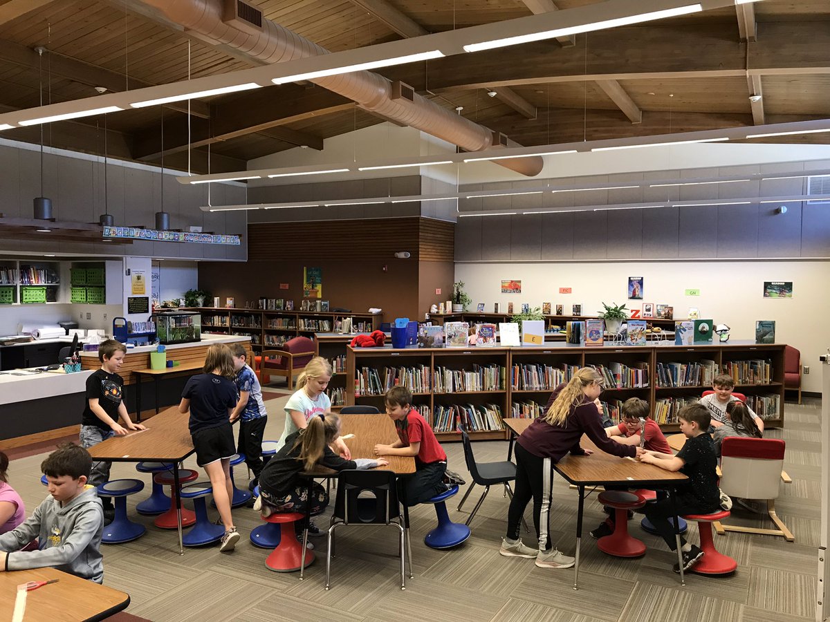 DeeHellmich's tweet photo. #ehawkpride 3rd grade Library Lab foil tower challenge https://t.co/gUOqGc8oQS