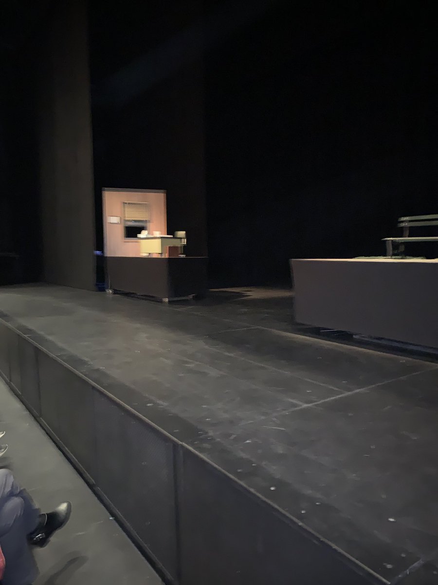 SykesSmarties's tweet photo. We truly enjoyed the presentation from the cast of The Pigeoning! Thank you to @urichmond @ModlinCenter @principal_klg https://t.co/jTB1AIMstv