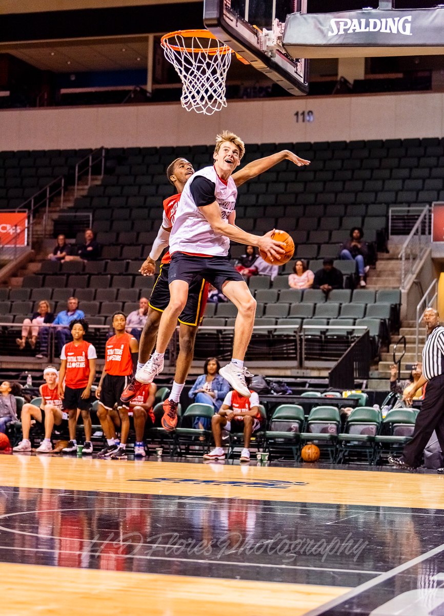hdfphoto's tweet photo. Great performance from both Bowie Bulldogs @carsondonahue7 and M'elijah Westley at this years CTX All Star Game at the Cedar Park Center.
Go DAWGS!!!ππΎ
@BowieBasketbal1 @BowieDawgs @FanstandATX #TXHSHOOPS #CTXAllStars https://t.co/7Yf75bu2d6