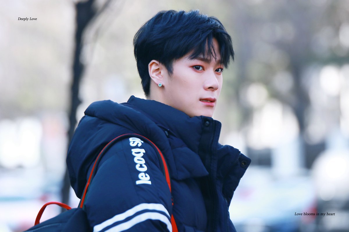 deeplylove_126's tweet photo. #ASTRO #아스트로 #문빈 #MOONBIN #ムンビン

190128

더 많은 사랑을 받을 우리 빈이,
오늘도 넘치도록 사랑해♥️
@offclASTRO https://t.co/t4irkKD69o
