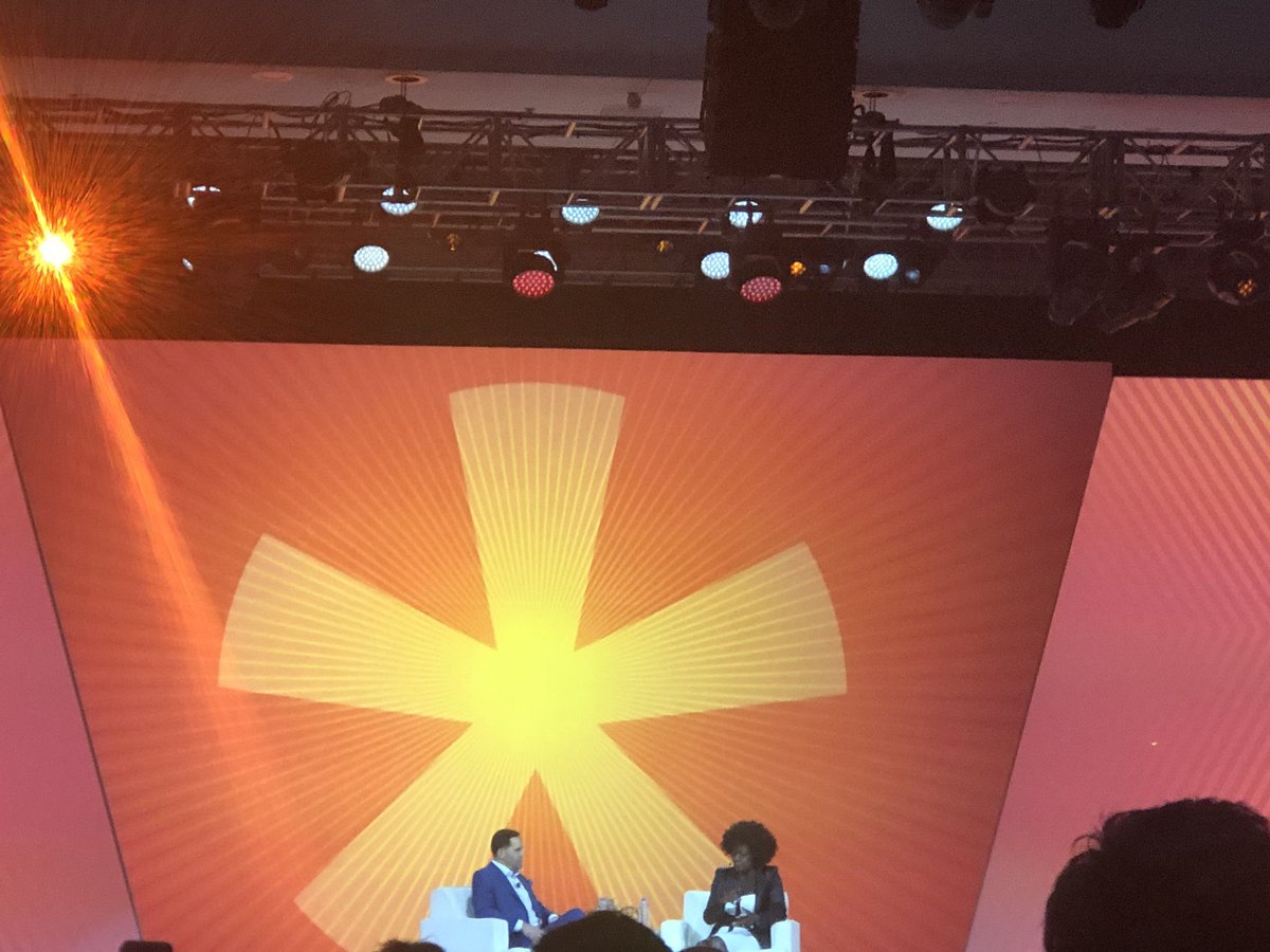 anamoran's tweet photo. โHeroes are afraid like everyone else... they just stay five minutes longer (in terms of courage)โ - Viola Davis #WorkHuman #workhuman19 https://t.co/nF9g8Gl0dn