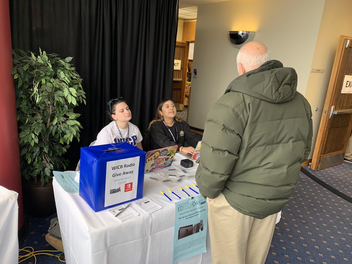 14850today's tweet photo. Students from @wicb are on hand at #EdTechDay19 talking about the latest in college radio. https://t.co/OqW5FmEVRy