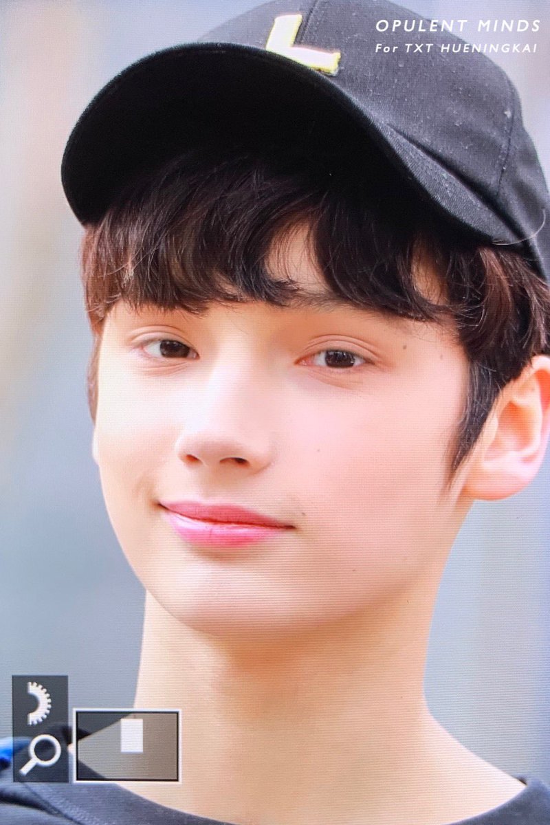 hueningpic's tweet photo. 190321 | ©opulent_minds
#HUENINGKAI #TXT #TOMORROW_X_TOGETHER #휴닝카이 https://t.co/pDXKmpIrTZ