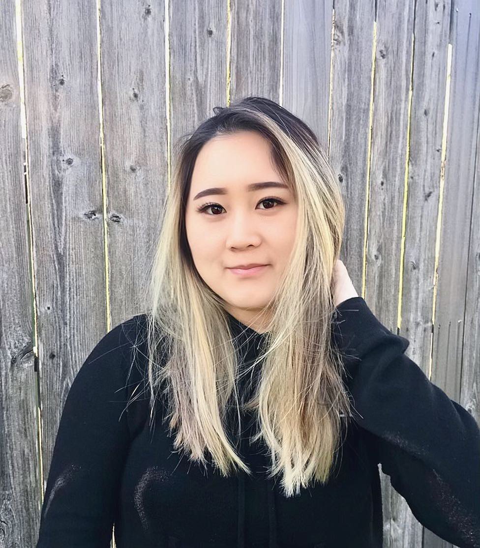 UHSigmas's tweet photo. Wishing a very happy 22nd birthday to our Fall ’16 sister,✨Esther Kim!✨We love your genuine 🌸 and loving nature💕You have the biggest heart♥️ &amp; also never fail to make us laugh🤪 We all adore you😍 and wish you so much happiness on your birthday🥳🎈 https://t.co/RDWDsPYzpw