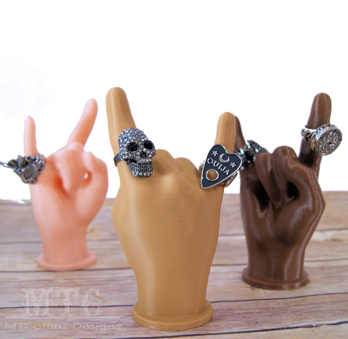MTcoffinz's tweet photo. Devil horns ring holder just listed. #rockon #musicislife #mtcoffinz https://t.co/EQhjTmjizh https://t.co/zDVgMYVxWs