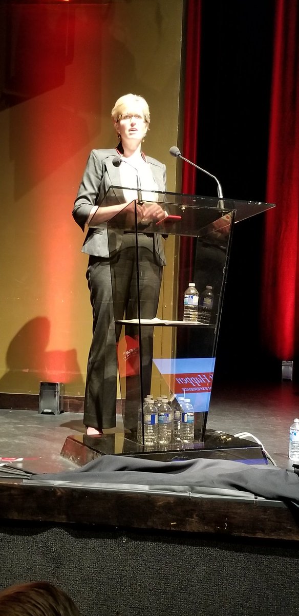 TheresaSeto's tweet photo. Mary Vaughan, Dean Seneca Business. Attend the events, make your connections and get involved.
@SenecaCollege @SenecaBusiness @SenecaMarketing #MakeItHappen #SenecaProud https://t.co/oH0NiG30VN