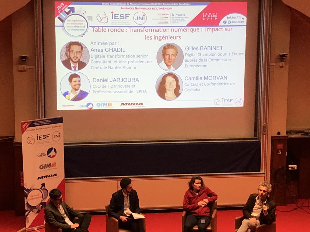 agnesgrisard's tweet photo. #jni2019 Quel impact de la #transformation numérique sur les ingénieurs ?
Le #code a un énorme #potentiel d’#émancipation : il permet de faire plein de métiers différents.
#goshaba @Camille_Morvan @babgi @h2innovate @djajoura https://t.co/d7PdAug62M