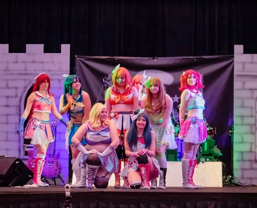 KiRaKiRa_SGF's tweet photo. Here's a shot of our performance at Branson Con. Photo by EvVie Arts.
.
#cosplay #lovelive #bransoncon https://t.co/ykfYqzQFXy