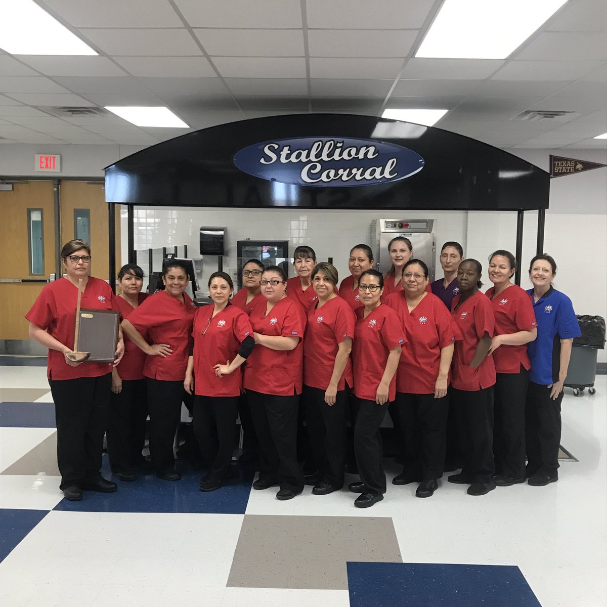 NorthMesquiteHS's tweet photo. Our cafeteria staff won a district wide competition by creating a recipe from ingredients already present in their kitchen. This dish will be featured on all campuses on April 2. Be sure to congratulate them when you see them! #NumberOneStaff #NorthSidePRIDE https://t.co/3pQiaRgJbU