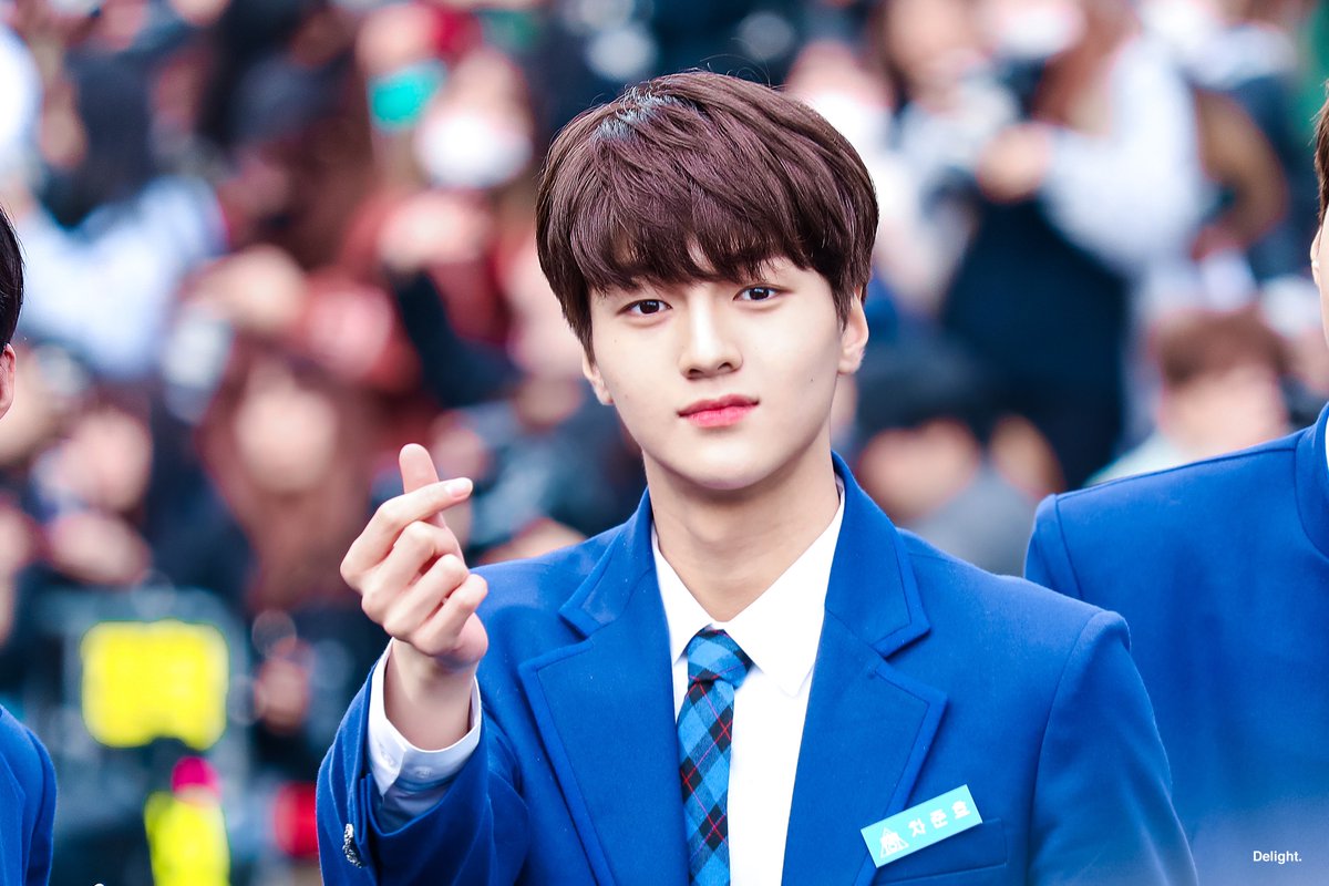delight_2002's tweet photo. 190321 Blue Carpet

나도 사랑해💖
#PRODUCE_X_101 #프로듀스X #프로듀스X101 #프로듀스_X101  #울림 #울림연습생 #차준호 https://t.co/mW6wxPd42p