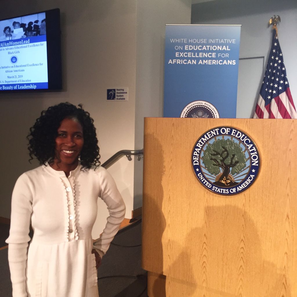 JaNetAdamsSpeak's tweet photo. You can not affect change if you are not in the conversation. Trust me the work I do involves more than just speaking on a stage.
#money #wealth #education #highered #k12 #business #entrepreneurship #travel #international #grind #speaker #tv #news #afamwomenlead #afameducation https://t.co/m9O8uMLHWv