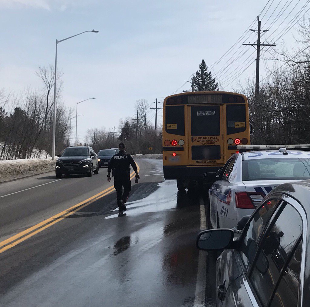 OttawaPolice's tweet photo. Day 4 of Project Interlude with @OPSTraffic resulted in 22 speeding charges.
One driver was going at 81km/h in a 40km/h zone.
#slowdown #schoolzone #DriveSafely https://t.co/W0EXxgzCcA