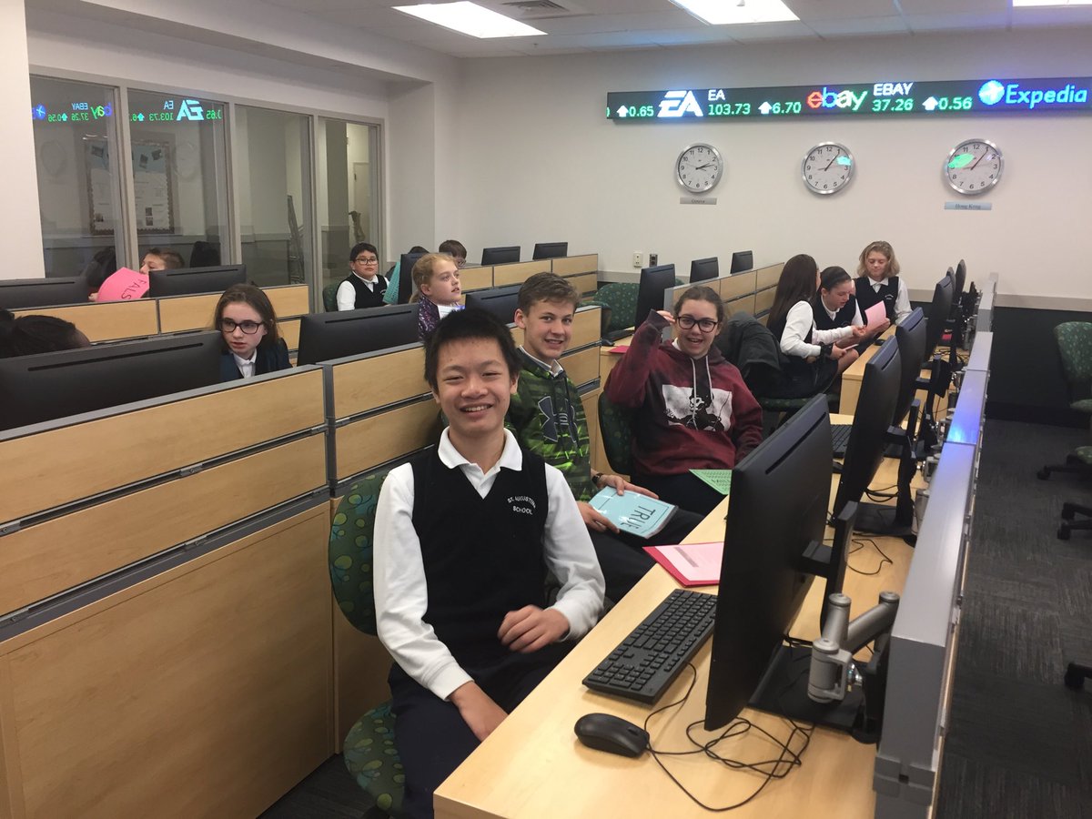 arvin5th's tweet photo. 7th graders learning about investing and compound interest during their field trip on financial literacy ⁦@StAugustineElem⁩ @principal567 https://t.co/H82XGHqIxK