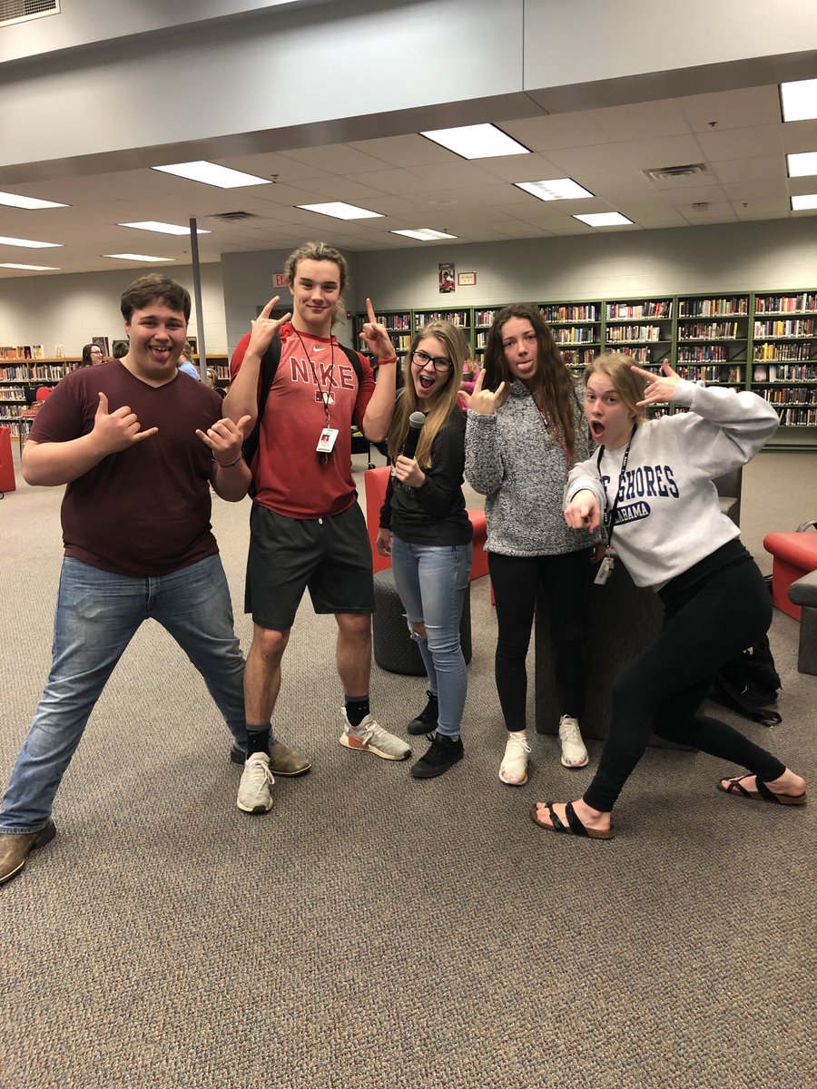HornetsCHS's tweet photo. Hey, hey, hey! Student Council is hosting its first Karaoke Night in the Black Box @ CHS on Friday, March 22 from 8:00-9:30pm! Admission is $2.00 per CHS student. Proceeds go to Midwest flood victims. Students must have their school-issued ID to attend. #hornetsr2 #lastminutefun https://t.co/3b7p0QcgpV