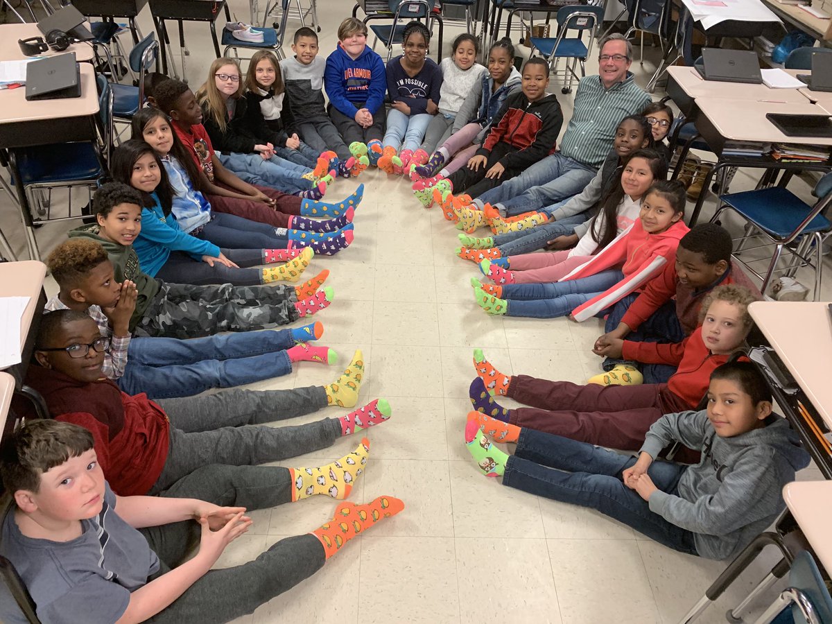 Lisa88Bailey's tweet photo. We are rocking our socks in Mr. Jones and Mr. Hurlock’s class today. #WorldDownSyndromeDay #FREDstrong https://t.co/omg8KfqauV