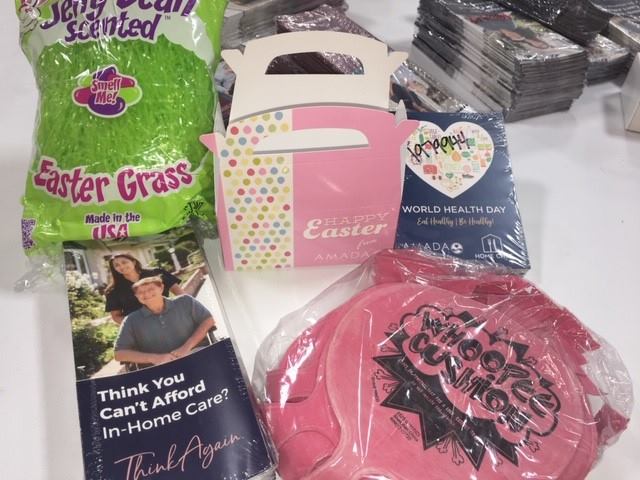 DivvyOnline's tweet photo. This is a fun marketing packout for @AmadaSenior Care. From a cute Easter box to World Health Day cards and a little something fun for April Fool's day, this is a great print marketing kit for their franchisees. #franchising #multiunitmarketing #programmarketing https://t.co/lqPl9p9Ix5