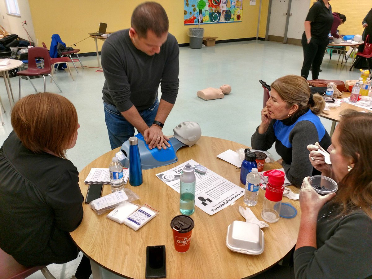 LC2_TDSB_CSW's tweet photo. **HAPPENING NOW** First Aid &amp; CPR training workshop #ParentAcademy for parents/caregivers. Thank you #StanleyPS and Principal Lisa Walters for hosting. ⁦@LC2_TDSB⁩ ⁦@TDSB_MHWB⁩ ⁦@tdsb_helen⁩ #MSIC #buildingcommUNITY @mpalmer1073 https://t.co/O9MX7R5b5o