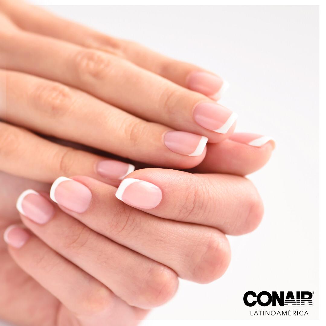 ConairLatam's tweet photo. Dicen que las manos son el reflejo de tu bienestar, cuídalas con nuestro sistema de manicura #TrueGlow.💅
#ActitudConair #ConairLatam #SoyConair #FelizJueves https://t.co/wqNENgNDhd