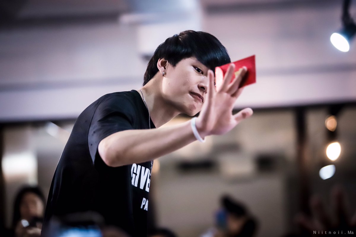 niitnoii's tweet image. บายฮับ พีกลับแล้วนะฮับ
@kristtps @krist_est 
#KristPerawat 
#ย