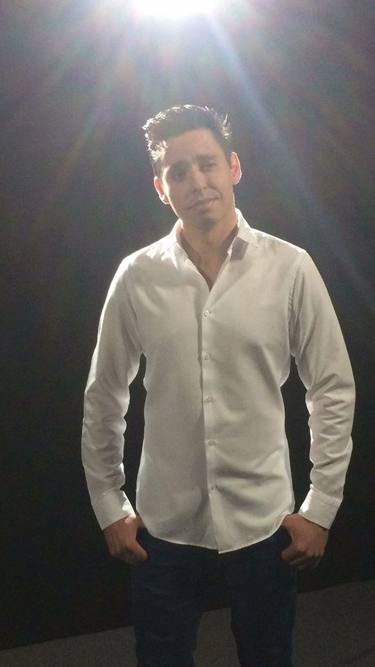VioletProdu's tweet photo. Muy pronto nueva canción y video de @LuisMarquezOfic
#LuisMárquez #VioletProducciones #FactorPop https://t.co/E1bWL2tcmi