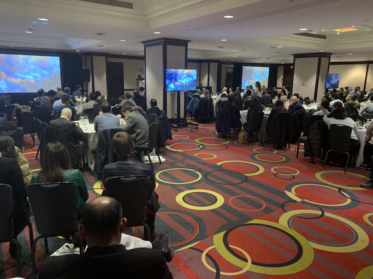 “Defend beyond AntiVirus” with @Crowdstrike leading Session 7 at #DataConnectors Toronto #cybersecurity #crowdstrike #dataconnectors