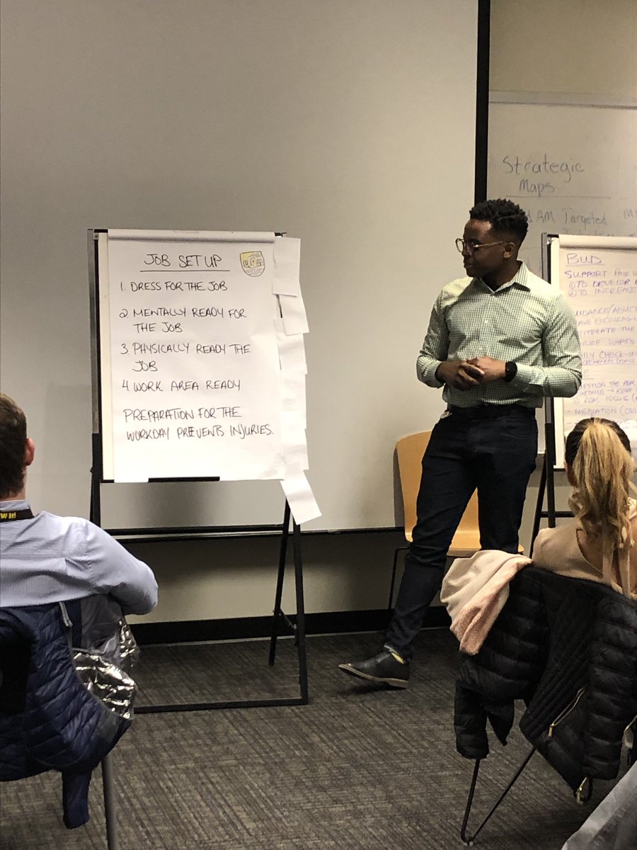 cpimentellucas's tweet photo. Darryl and Shareka doing a safety tip of the day! Great teamwork and presentation! #safety #UPS #UPSNMO #teamwork #canadaUPSer https://t.co/o3ehS8xnMY