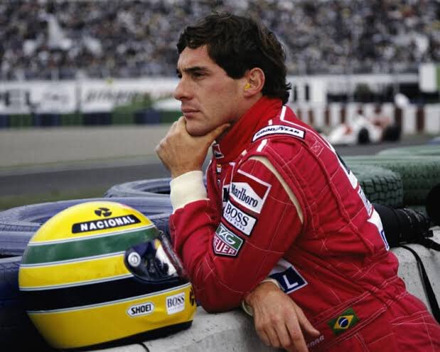 giselle_zm's tweet photo. Hoy sería su cumple 59... #FelizCumpleSenna https://t.co/SUMoOis5c6