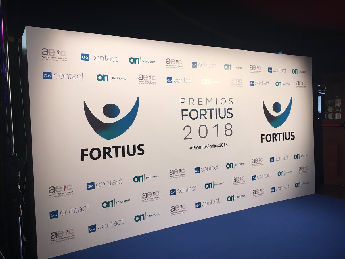 PremiosFortius's tweet photo. El Gran Teatro Príncipe Pío ya está vestido de gala y preparado para recibir a casi 300 asistentes a la gala de los #PremiosFortius2018. En sólo unas horas conoceremos el nombre de los ganadores. ¿Nerviosos? https://t.co/BlV7bpztQV