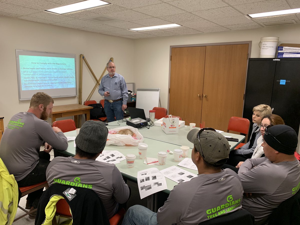 and_guardians's tweet photo. Rain days are a great time to do education for employees. Thank you @cfschuster for taking the time today👍🙏 https://t.co/YbH6B4Xllr